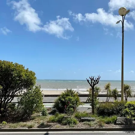 شقة La De Leontine *