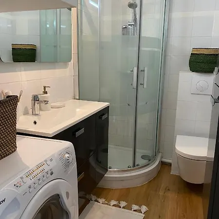 La De Léontine Appartement