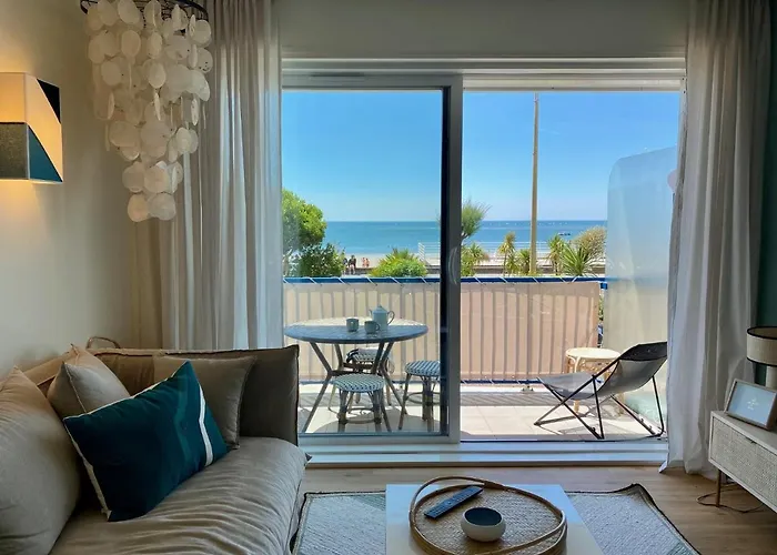 La De Leontine La Baule-Escoublac